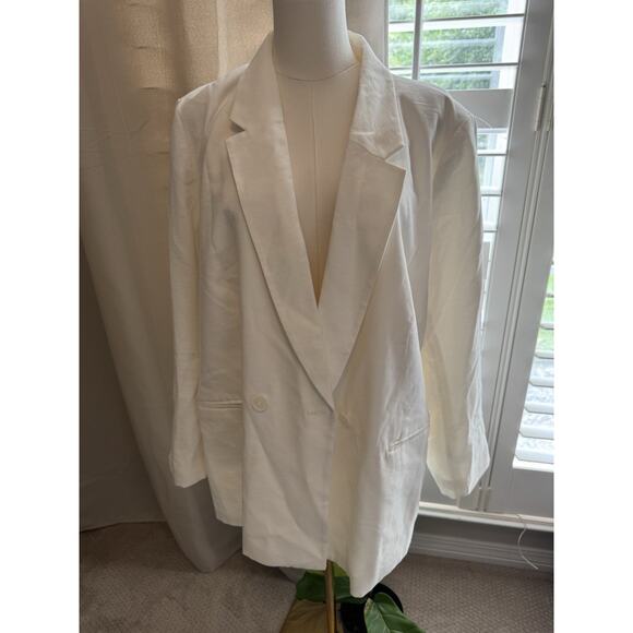 H&M Jackets & Blazers - H&M White Wimens Blazer Oversized XL